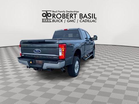 Used 2017 Ford F250 XL w/ STX Appearance Package image 8