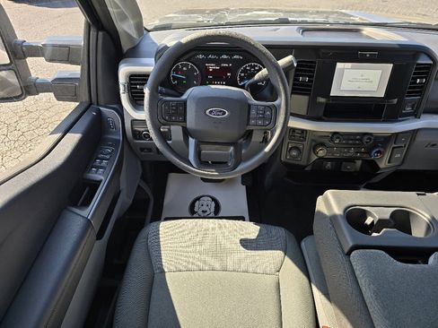New 2025 Ford F350 XLT w/ XLT Value Package image 4