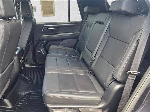 Used 2025 Chevrolet Tahoe LT w/ Comfort Package RWD image 18