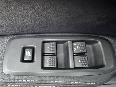 Used 2019 Ford Ranger Lariat w/ Equipment Group 501A Mid image 12