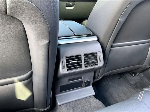 Used 2023 Land Rover Range Rover Velar R-Dynamic S image 36