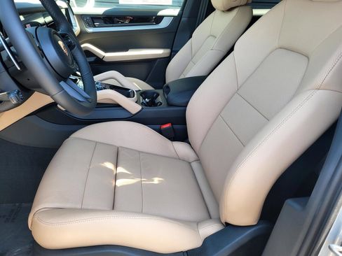 New 2026 Porsche Cayenne AWD/4WD image 26