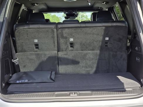 New 2026 Jeep Grand Wagoneer Limited AWD/4WD image 9