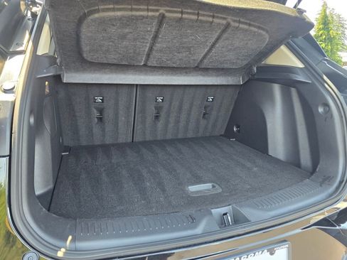 Used 2024 Buick Encore GX Sport Touring image 17