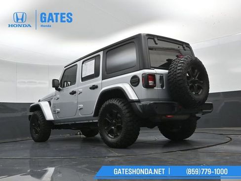 Used 2022 Jeep Wrangler Unlimited Sahara AWD/4WD image 42