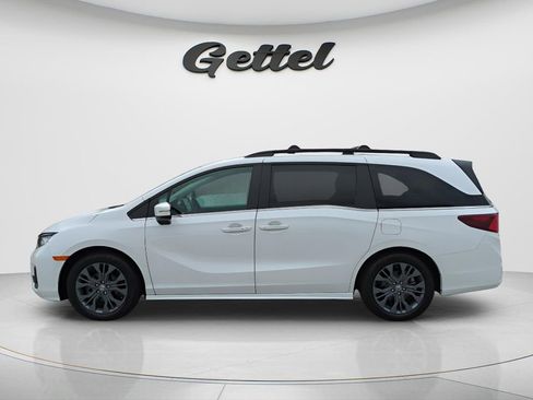 Used 2025 Honda Odyssey Touring image 7