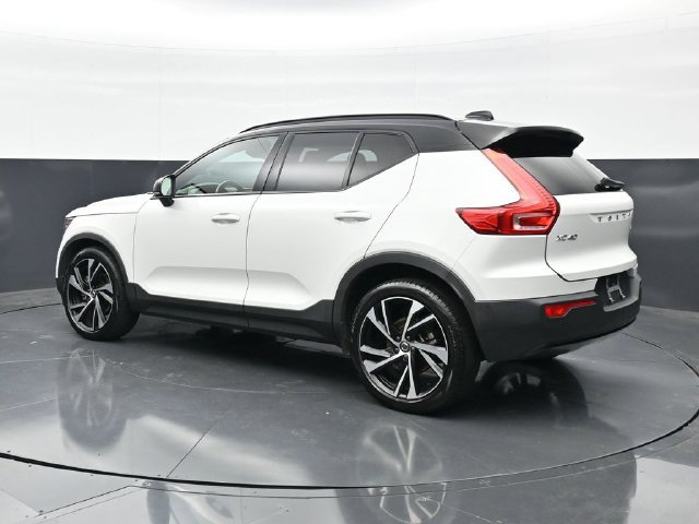 Used 2021 Volvo XC40 T5 R-Design w/ Advanced Package AWD/4WD image 7