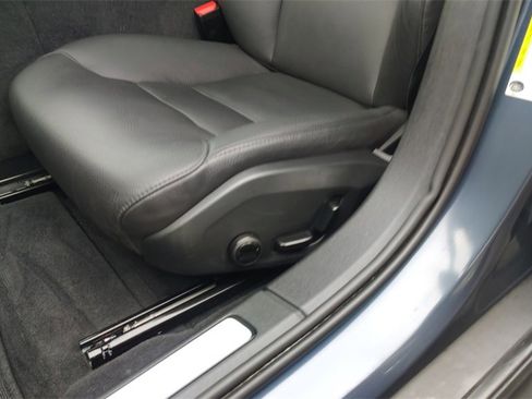 Certified 2025 Volvo V60 B5 Cross Country Plus image 10