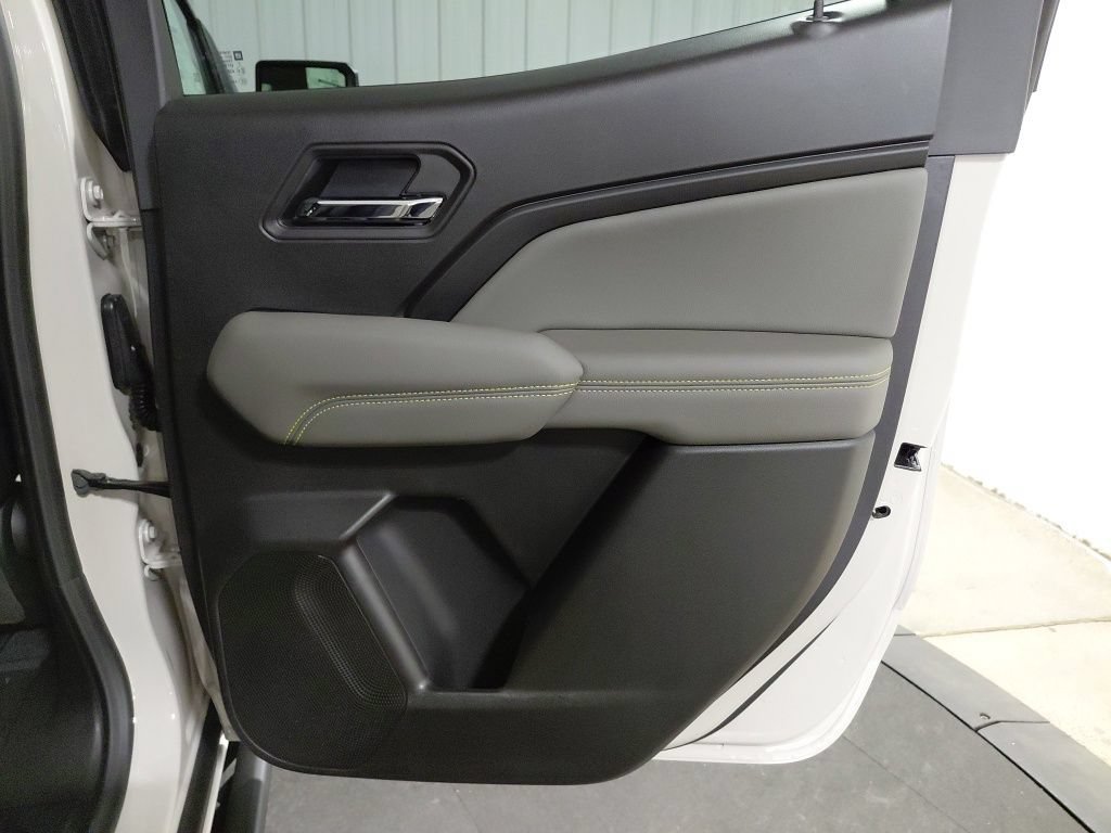 New 2026 Chevrolet Colorado ZR2 w/ ZR2 Bison Edition AWD/4WD image 19