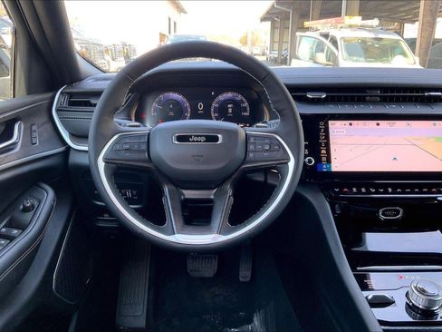 New 2026 Jeep Grand Cherokee Limited AWD/4WD image 13