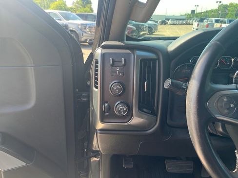 Used 2017 Chevrolet Silverado 1500 LT w/ All Star Edition AWD/4WD image 22