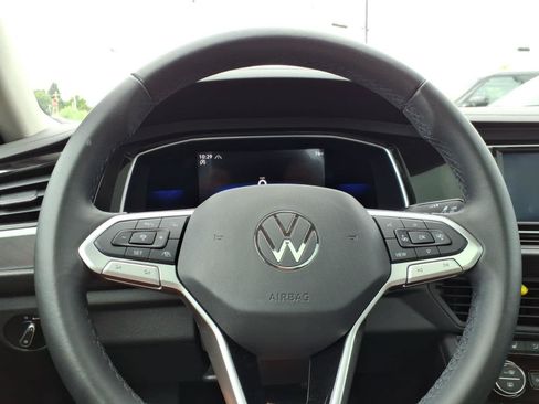 Used 2022 Volkswagen Jetta SE FWD image 21