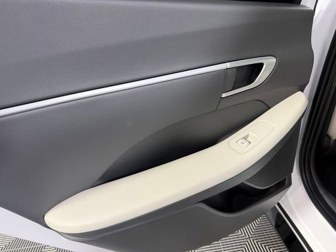 Used 2025 Hyundai Sonata SEL FWD image 27