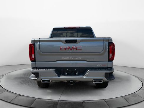 Used 2025 GMC Sierra 1500 AT4 w/ Technology Package AWD/4WD image 6