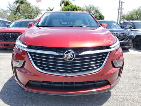 Used 2023 Buick Enclave Essence image 2