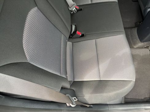 Used 2025 Kia Soul LX w/ LX Technology Package FWD image 39