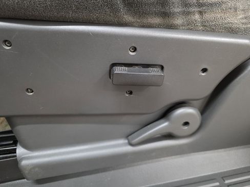 Used 2003 Chevrolet Silverado 1500 LS image 26