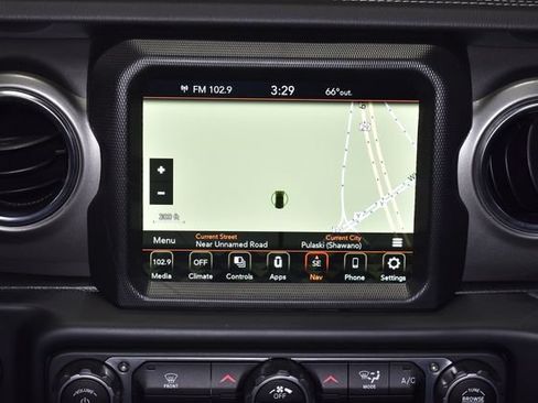 Used 2023 Jeep Wrangler Unlimited Sahara AWD/4WD image 29