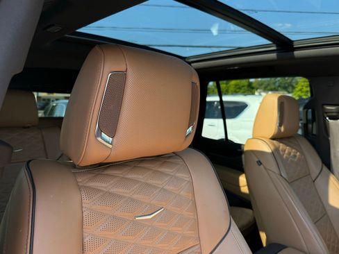 Used 2021 Cadillac Escalade Sport image 14