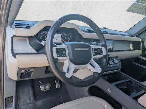 Certified 2022 Land Rover Defender 110 SE image 10