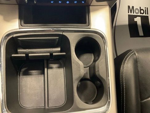 Used 2016 RAM 1500 Laramie w/ Convenience Group image 24