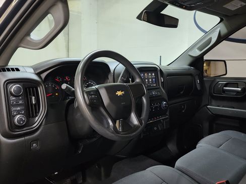Used 2020 Chevrolet Silverado 1500 Custom w/ Custom 2.7L Value Package AWD/4WD image 12
