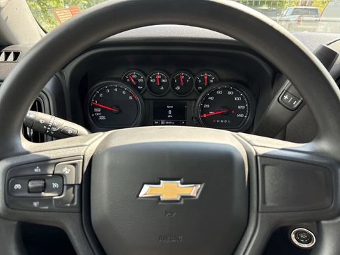 Used 2022 Chevrolet Silverado 1500 Custom AWD/4WD image 11