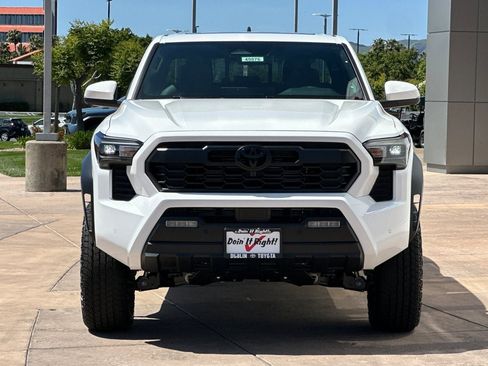 New 2026 Toyota Tacoma TRD Off-Road AWD/4WD image 10