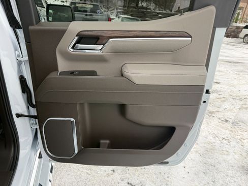New 2026 GMC Sierra 1500 SLT w/ SLT Premium Package image 21
