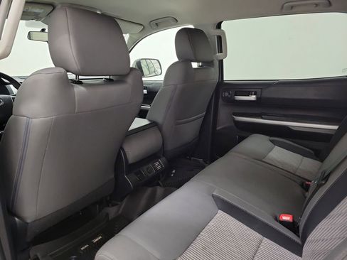 Used 2017 Toyota Tundra SR5 image 12