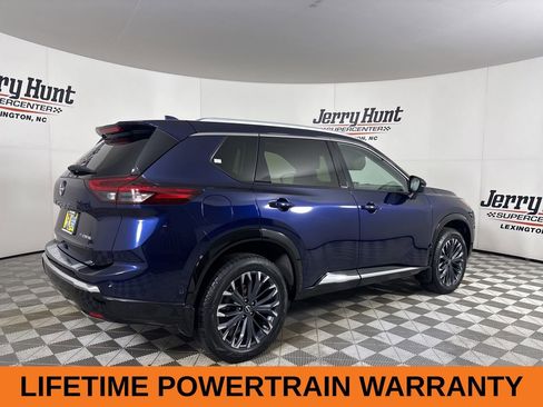 Used 2024 Nissan Rogue Platinum w/ Platinum Premium Package image 5