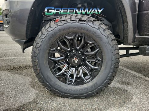 New 2025 RAM 2500 Big Horn AWD/4WD image 34