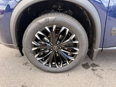 New 2026 Nissan Rogue Dark Armor AWD/4WD image 9
