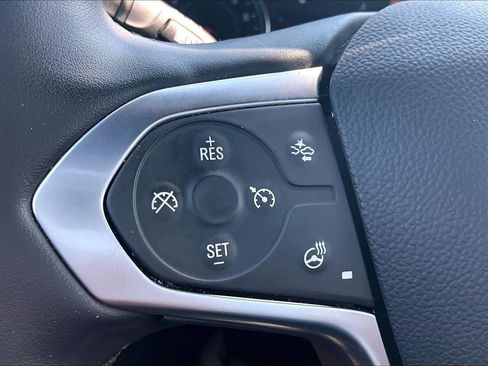 Used 2023 Chevrolet Traverse RS AWD/4WD image 19