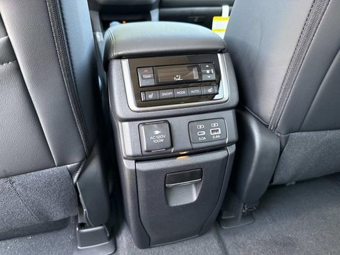 New 2025 Subaru Ascent Bronze Edition AWD/4WD image 18