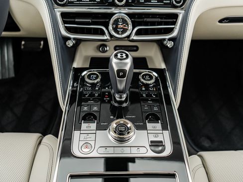 New 2026 Bentley Flying Spur Plug-In Hybrid AWD/4WD image 33
