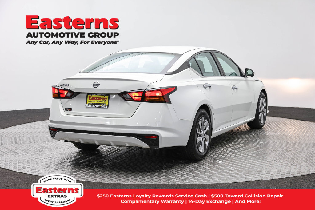 Used 2022 Nissan Altima 2.5 S FWD image 6