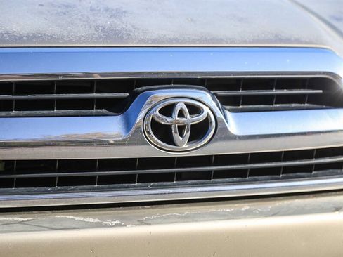 Used 2006 Toyota 4Runner SR5 RWD image 7