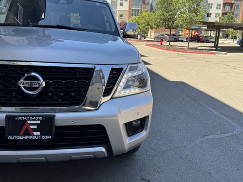 Used 2018 Nissan Armada Platinum w/ Interior Lighting Package AWD/4WD image 10