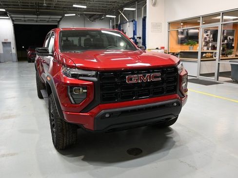 New 2026 GMC Canyon Elevation w/ Convenience Package image 3