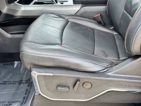 Used 2022 Ford F150 Lariat w/ Trailer Tow Package image 27