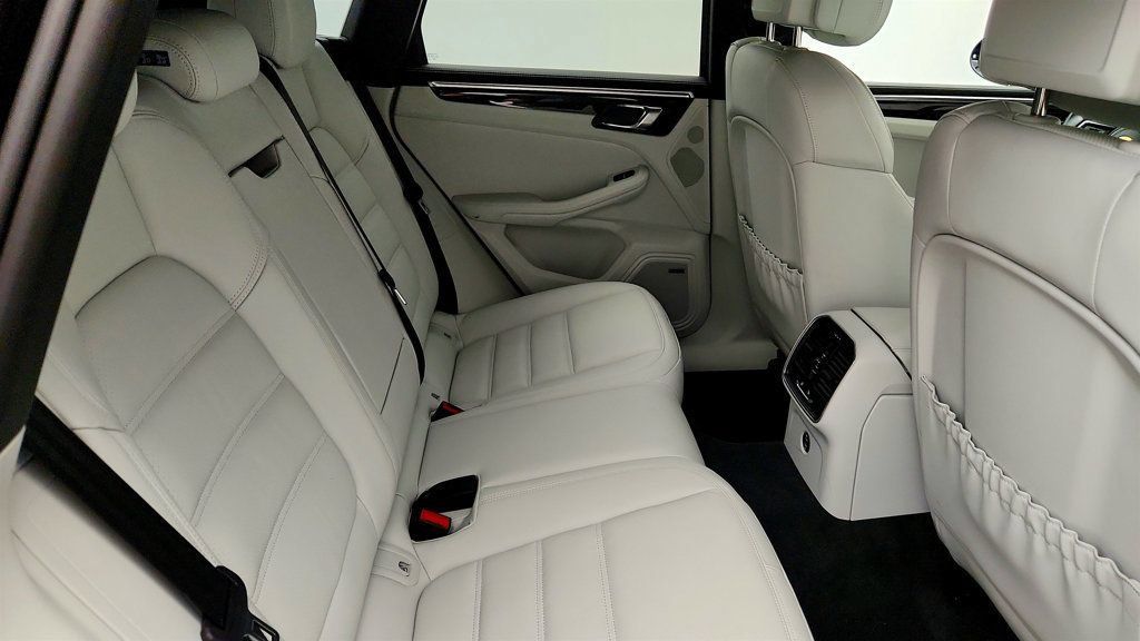 Used 2024 Porsche Macan GTS w/ Premium Plus Package AWD/4WD image 22