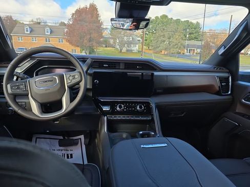 New 2026 GMC Sierra 3500 Denali w/ Denali Reserve Package image 11