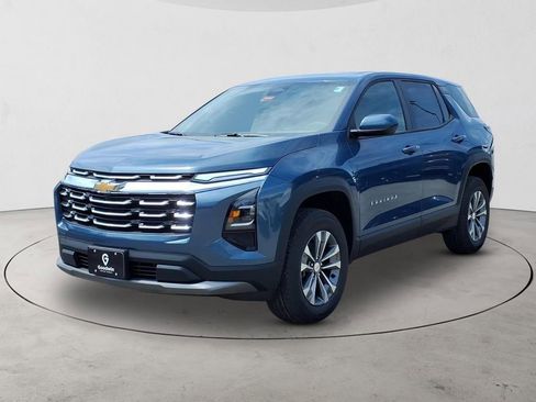 New 2026 Chevrolet Equinox LT w/ Convenience Package II FWD image 1