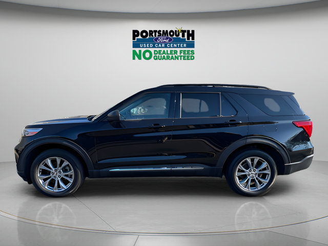 Used 2022 Ford Explorer XLT w/ Equipment Group 202A AWD/4WD image 2