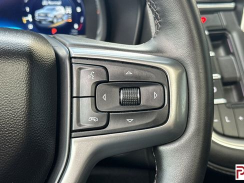 Used 2023 Chevrolet Suburban Z71 w/ Z71 Off-Road Package AWD/4WD image 30