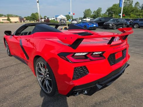 Used 2024 Chevrolet Corvette Stingray Preferred Conv w/ Battery Protection Package RWD image 4