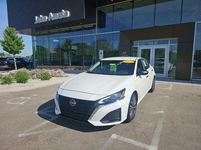 Used 2025 Nissan Altima 2.5 SV