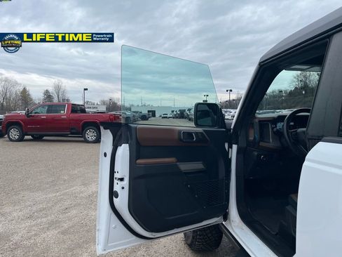 Used 2023 Ford Bronco Outer Banks w/ Sasquatch Package image 15