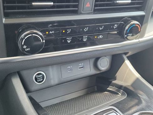 Used 2023 Nissan Rogue S AWD/4WD image 25